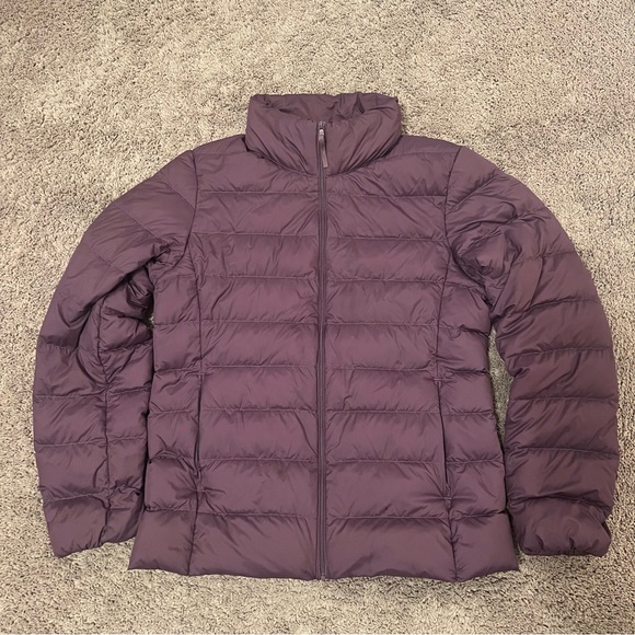 Uniqlo Ultralight Down Jacket in Wine (Japan size M) - Picture 2 of 11